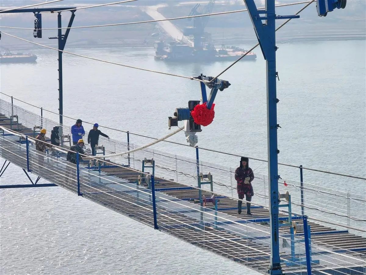 2025年武汉建筑“双十佳”劳动竞赛启动